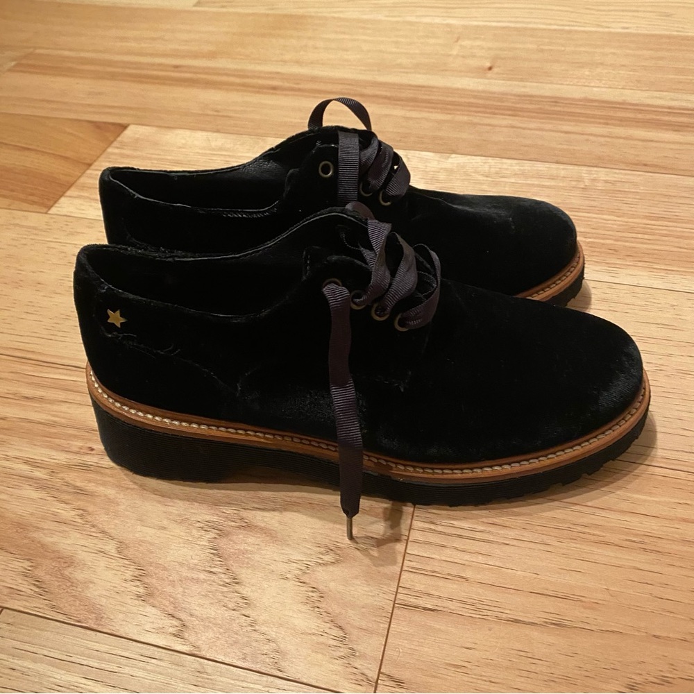 Cubanas black boots/lace shoes size 6 Anthropologie